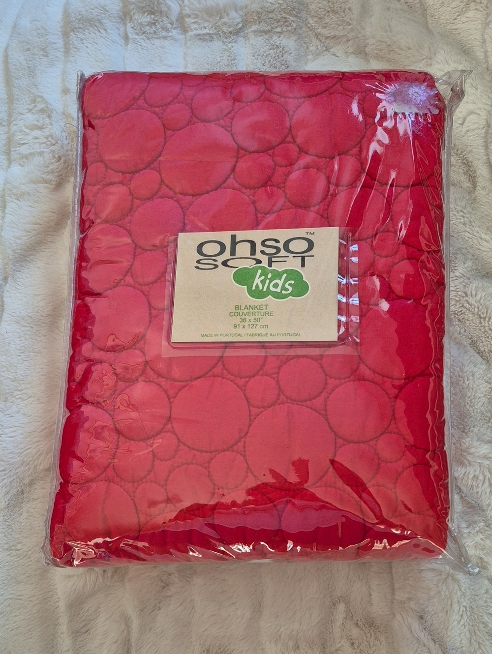 NWT - OHSO Soft Kids Red Quilted Blanket 36" x 50"